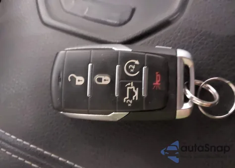 2021 Ram 1500 Laramie 4X4 5'7 Box from USA, damaged, VIN 1C6SRFJT4MN798688